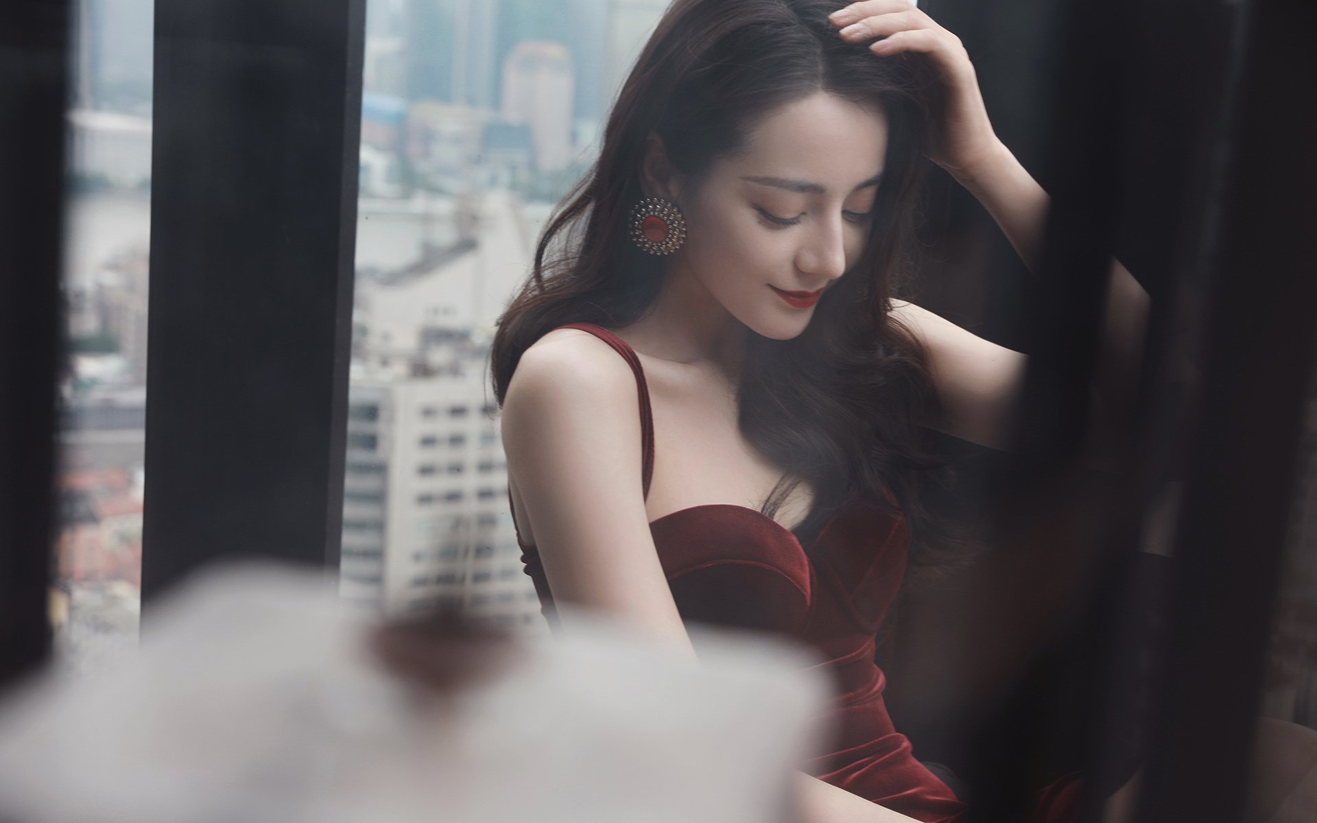 红魔引擎点火!努涅斯F1式超车引爆双城记