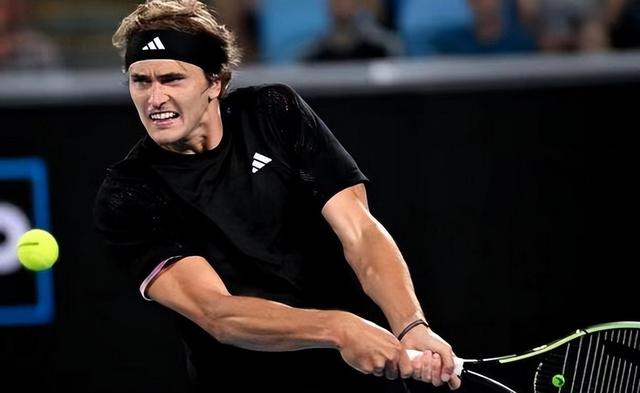 开云下载-年终总决赛横扫ATP总决赛，阿尔卡拉斯高光表现